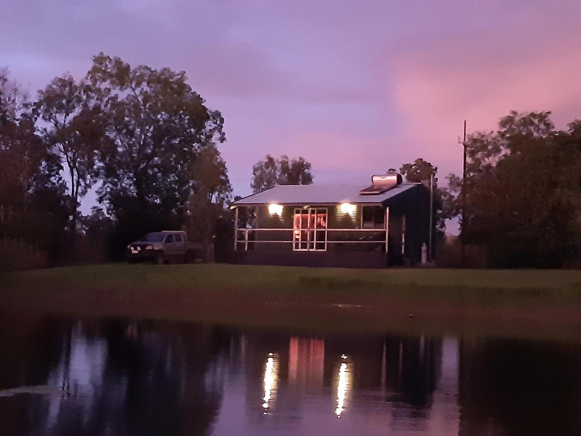 Aaok Lakes Resort And Caravan Park Berry Springs エクステリア 写真